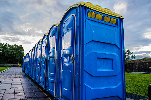Best Portable bathroom rental  in Gibsonton, FL